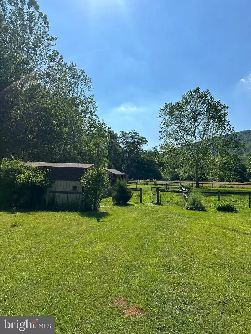 352 Old Rd, Pine Grove, PA 17963 3 Photos Movoto