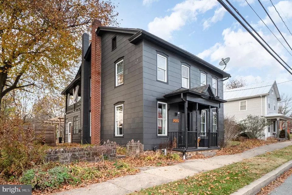 212 Market St, Lewisberry, PA 17339 30 Photos Movoto