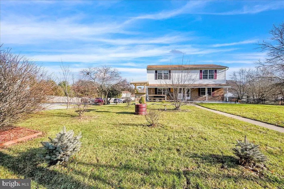 1895 Powder Mill Rd, York, PA 17402 35 Photos Movoto