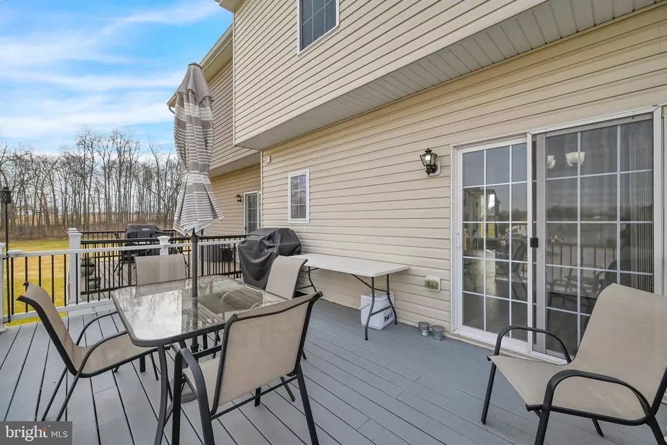 4072 Majestic Ct, Dover, PA 17315 24 Photos Movoto