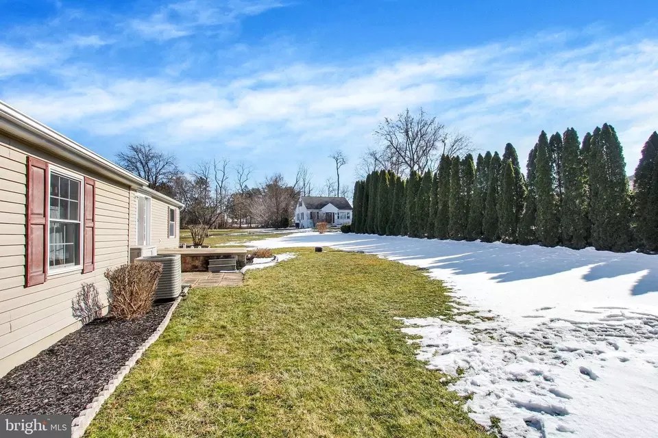 3685 Raintree Rd, York, PA 17404 27 Photos Movoto