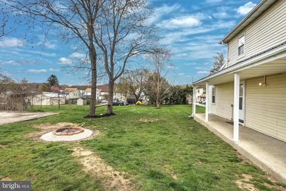 10 Park St, Seven Valleys, PA 17360 31 Photos Movoto