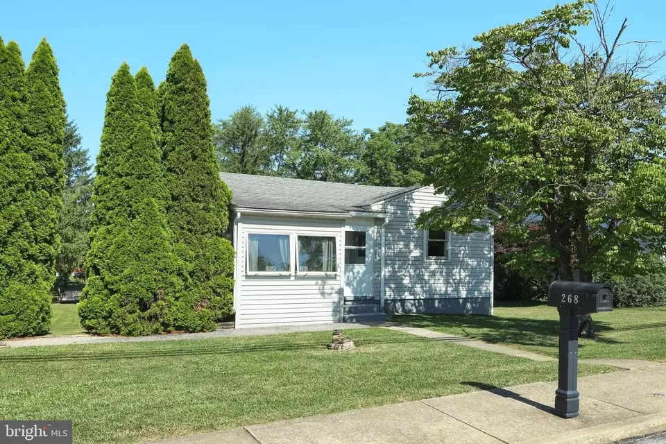 268 N Main St, Manchester, PA 17345 30 Photos Movoto