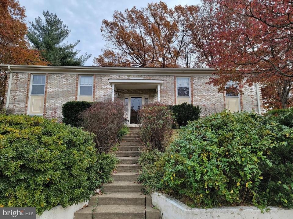 4157 Waterway Dr, Dumfries, VA 22025 1 photo MLS VAPW2012576 Movoto