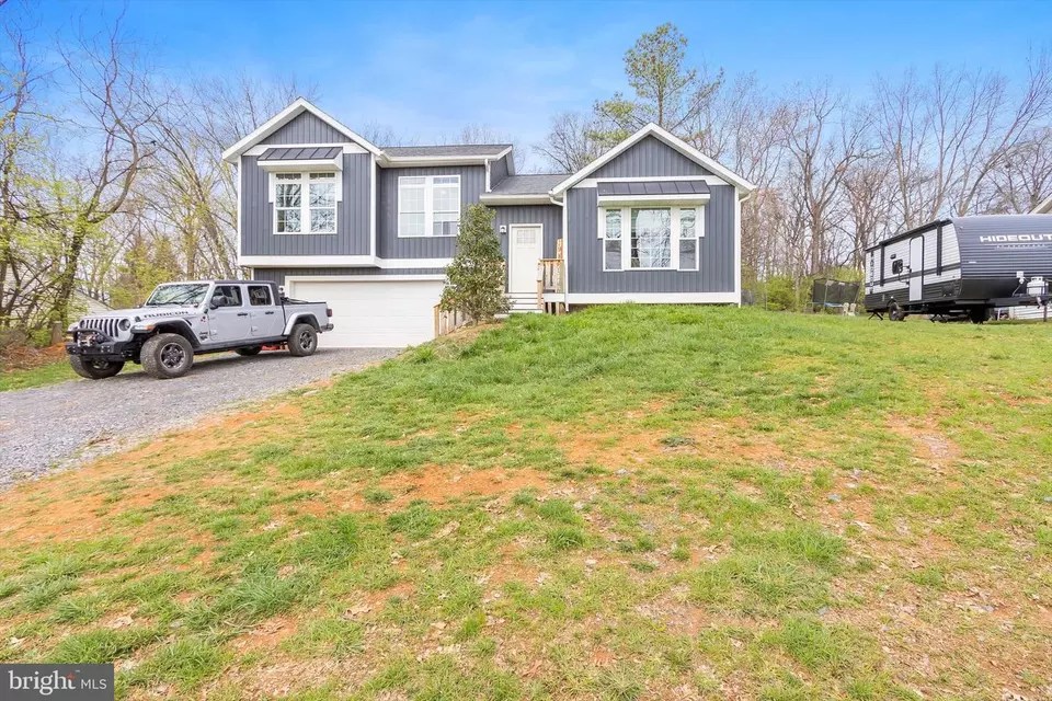 1359 Henshaw Rd, Bunker Hill, WV 25413 29 Photos Movoto