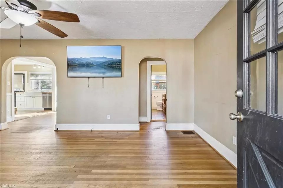 3615 Garfield Ave, Norfolk, VA 23502 23 Photos Movoto