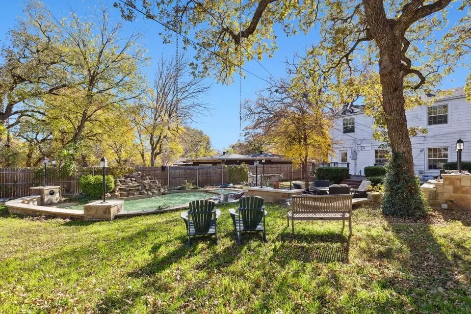 5263 Meadowbrook Dr, Fort Worth, TX 76112 25 Photos Movoto