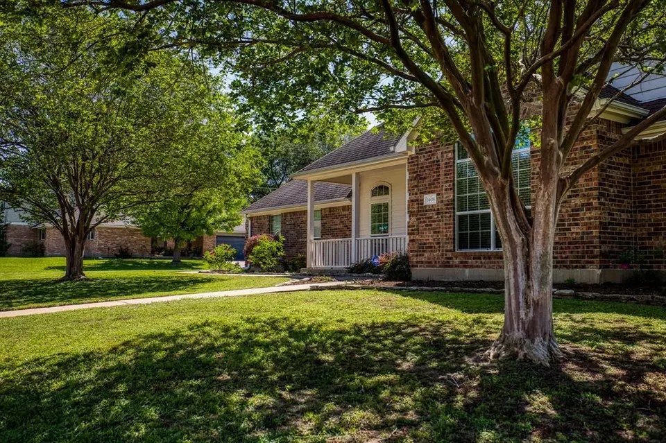 1408 Pecan St, Brenham, TX 77833 Movoto