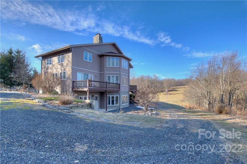 211 Meadow View Ln, Spruce Pine, NC 28777 39 Photos Movoto