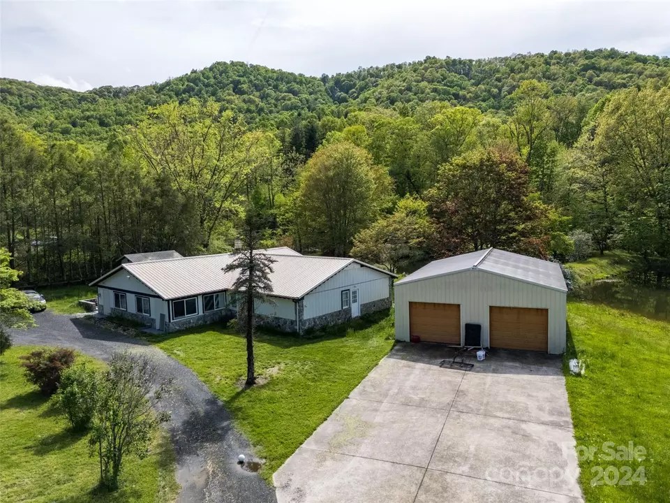 764 Brushy Creek Rd, Spruce Pine, NC 28777 32 Photos Movoto