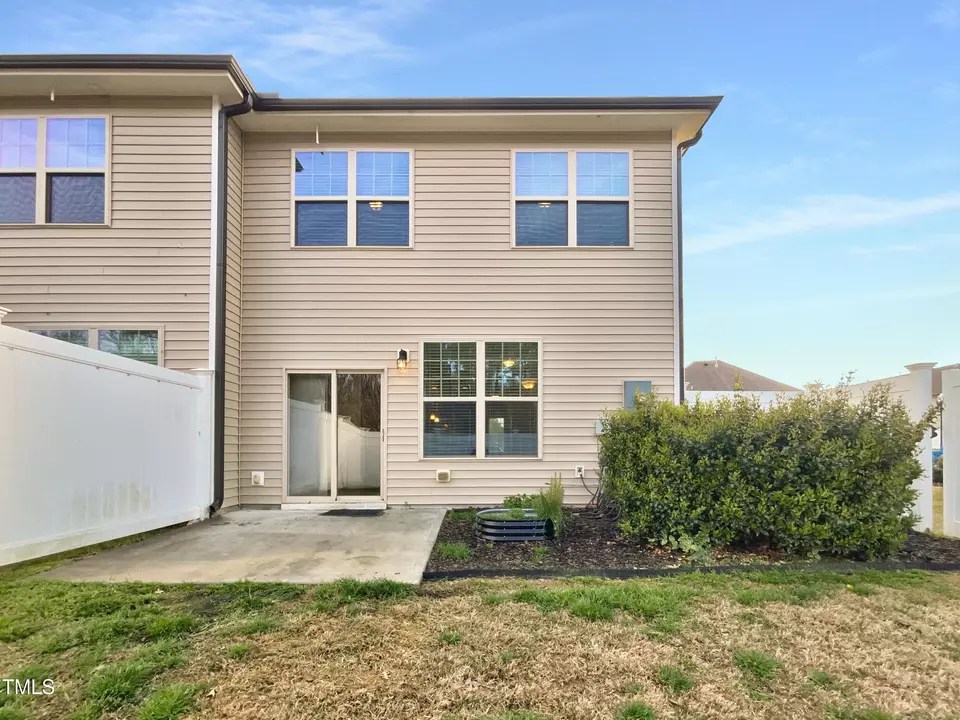 7828 Weathered Oak, Raleigh, NC 27616 22 Photos Movoto