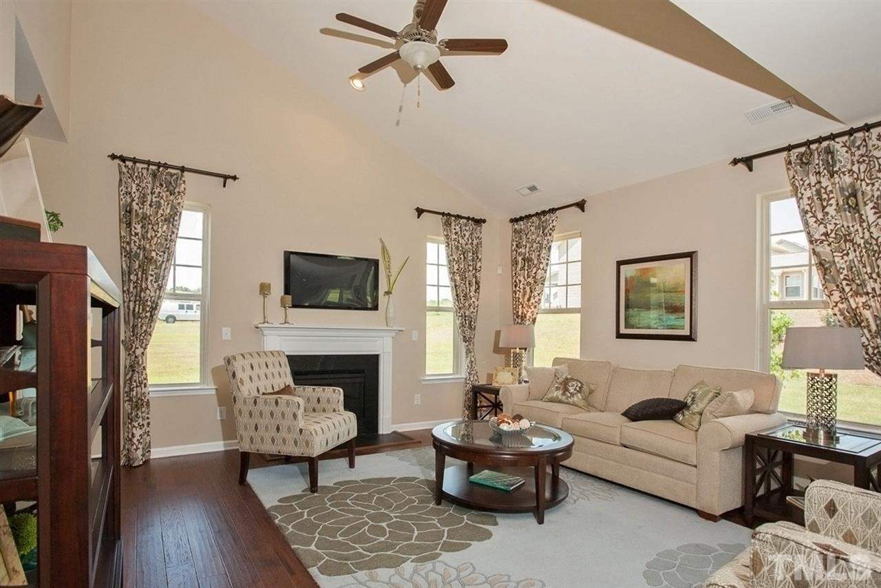 2724 Shepherd Valley St, Raleigh, NC 27610 MLS 1982405