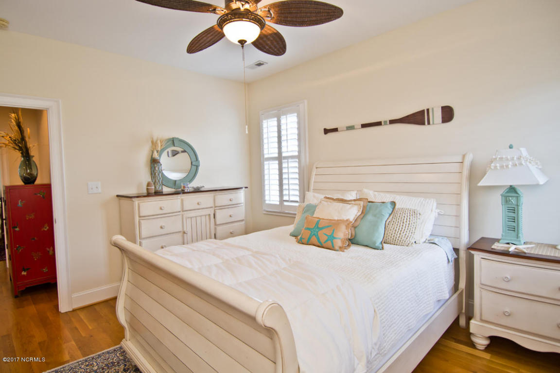 9704 Spinnaker Pl, Emerald Isle, NC 28594 Movoto