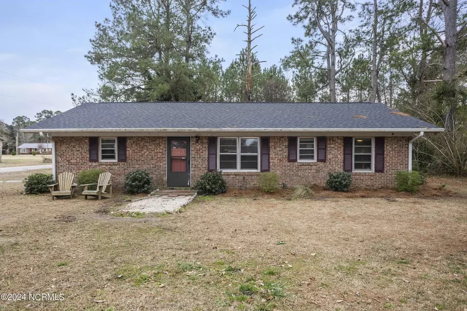 177 Poplar Ave, Bolton, NC 28423 31 Photos Movoto