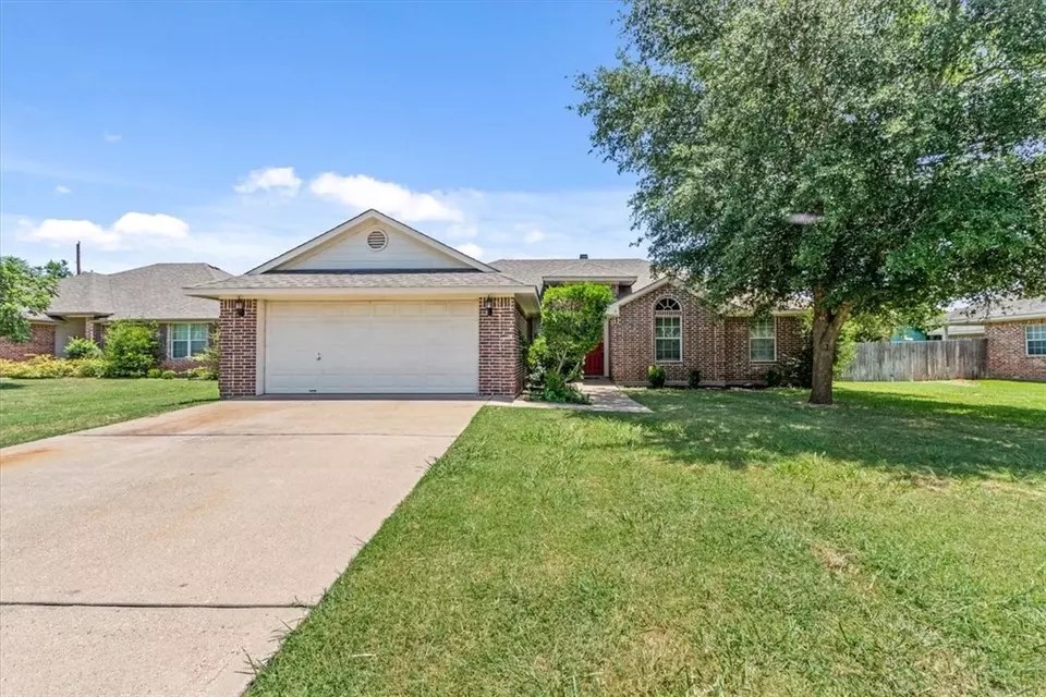 512 Brook Cir, Hewitt, TX 76643 Movoto
