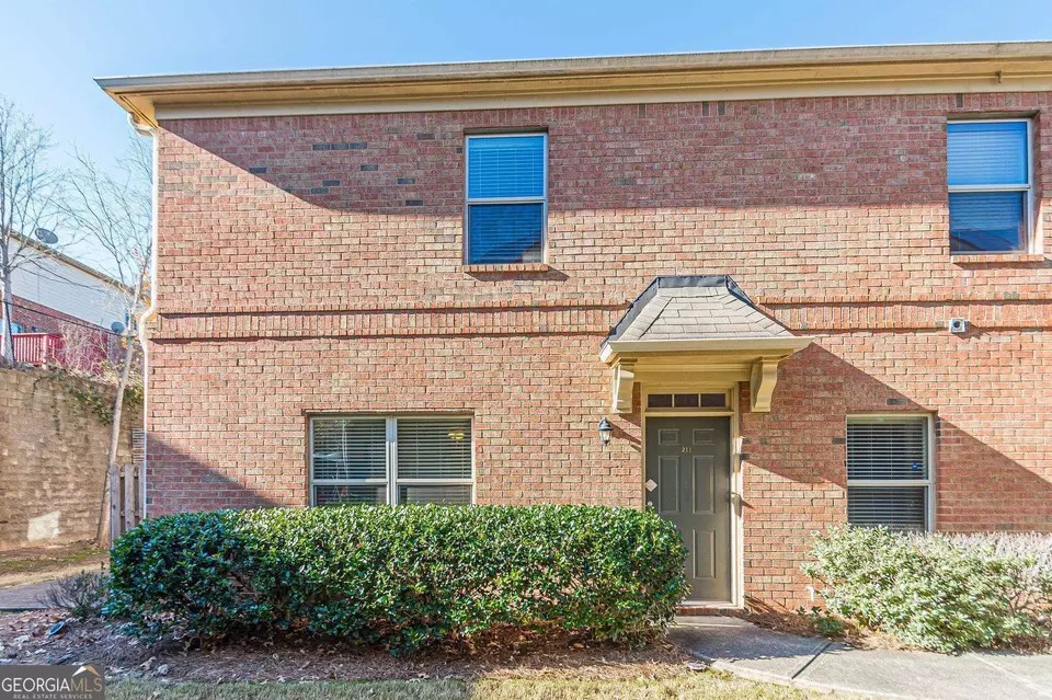 805 Pleasant Hill Rd, Lilburn, GA 30047 42 Photos Movoto