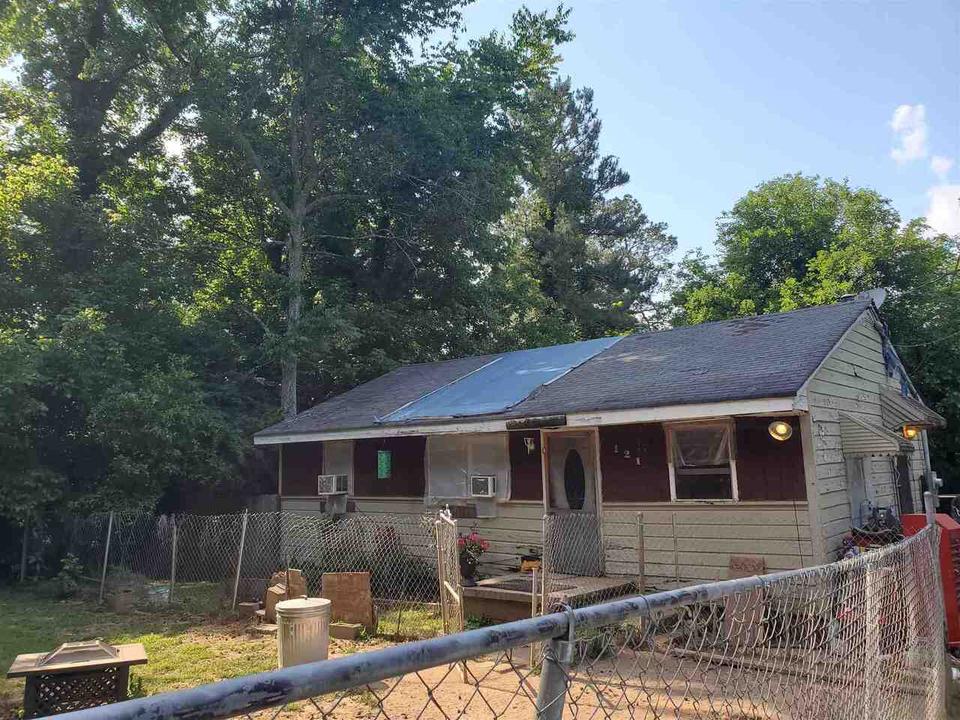 121 Bourbon, Griffin, GA 30223 3 Photos MLS 8984776 Movoto