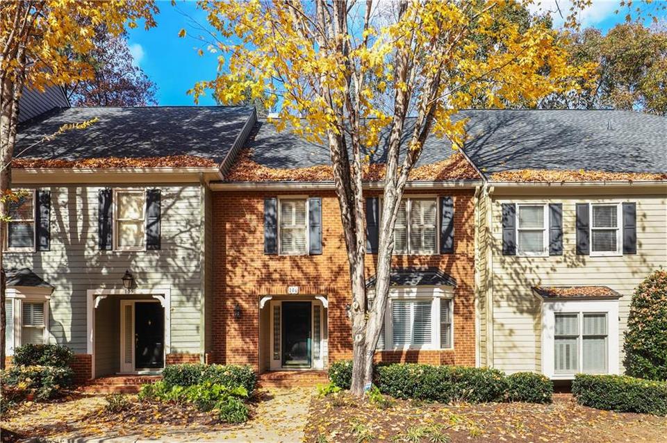 106 Bainbridge Dr, Sandy Springs, GA 30327 21 Photos MLS 6972013