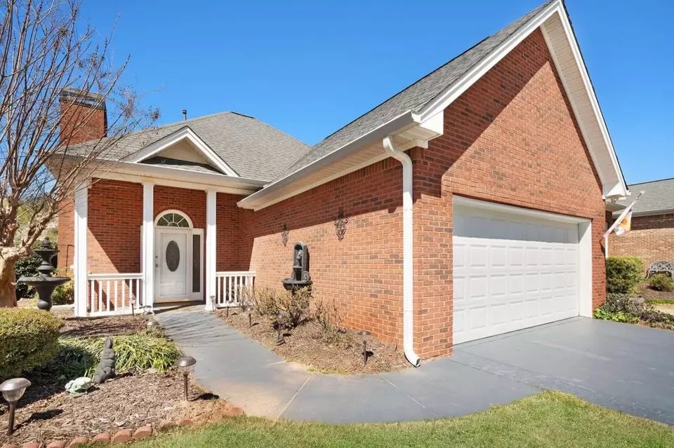 7587 Livingston Dr, Jonesboro, GA 30236 29 Photos Movoto