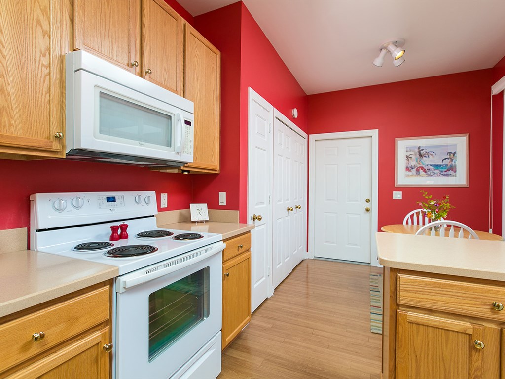 121 N Catalina Ct, Indian River Shores, FL 32963