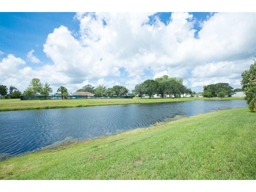 1061 Barefoot Cir, Barefoot Bay, FL 32976 22 Photos MLS 191090