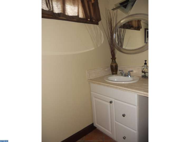 223 San Pedro Dr, Glendora, NJ 08029