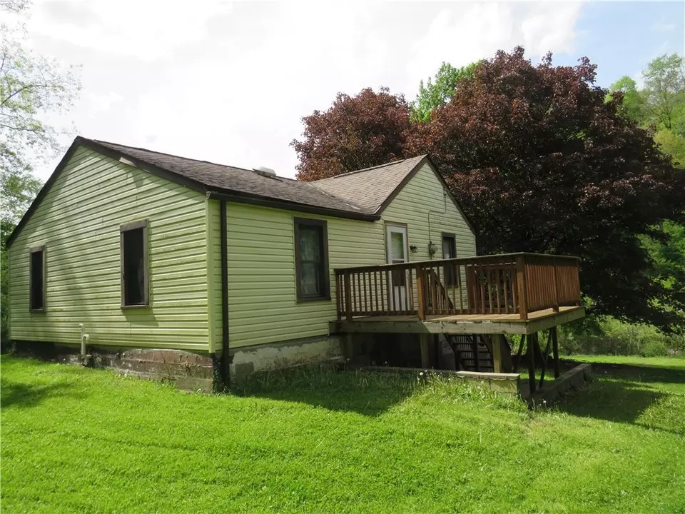 1412 Millerstown Rd, Tarentum, PA 15084 28 Photos Movoto