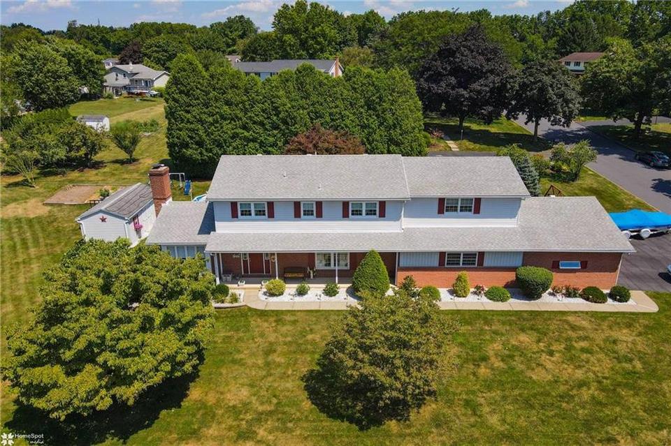 6202 Dove Dr, Bethlehem, PA 18017 48 Photos MLS 701501 Movoto