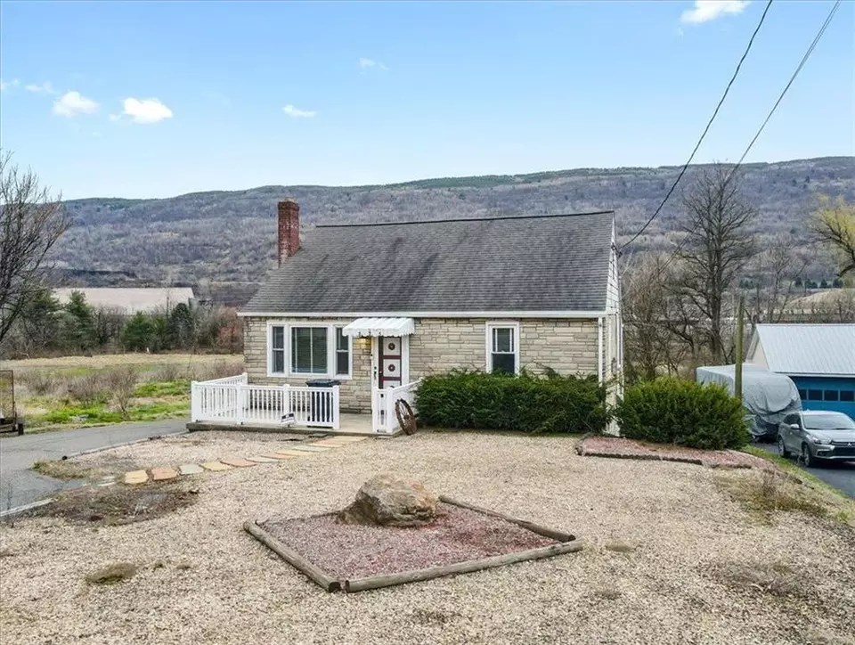 325 Little Gap Rd, Palmerton, PA 18071 Movoto