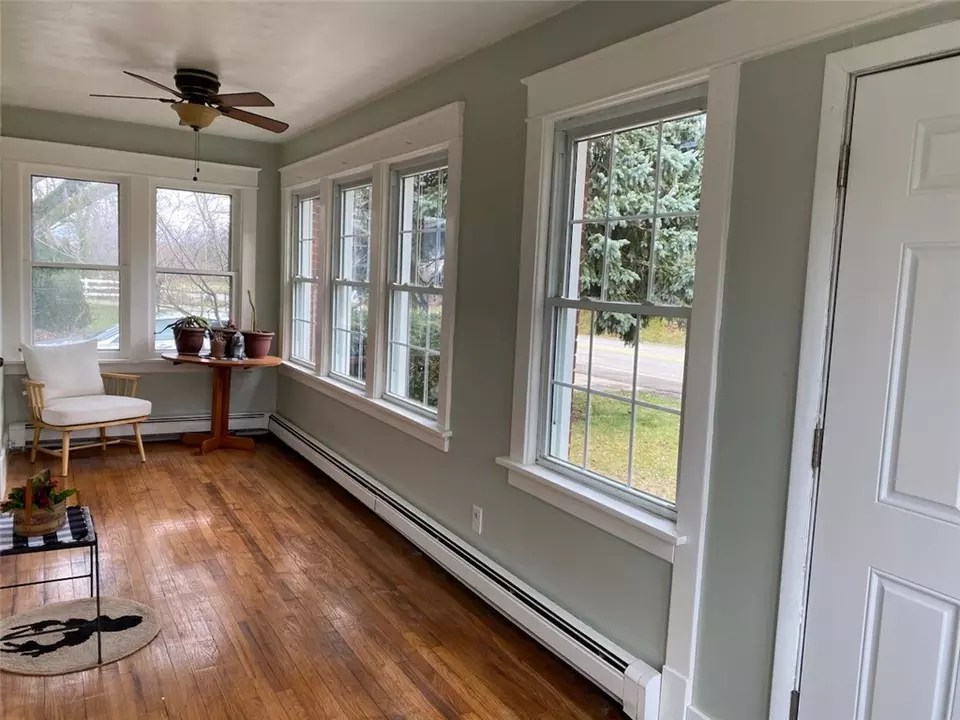 1314 W Grandview Blvd, Erie, PA 16509 31 Photos Movoto