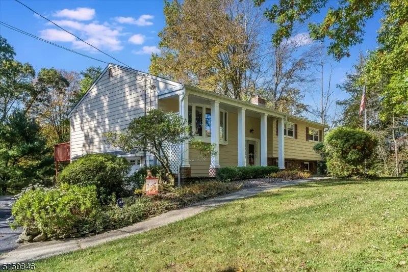 266 Glen Rd, Sparta, NJ 07871 26 Photos Movoto