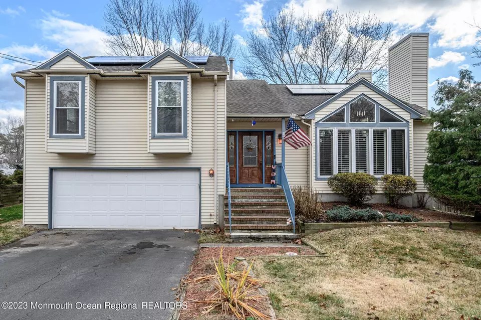 89 Friendship Rd, Howell, NJ 07731 43 Photos Movoto