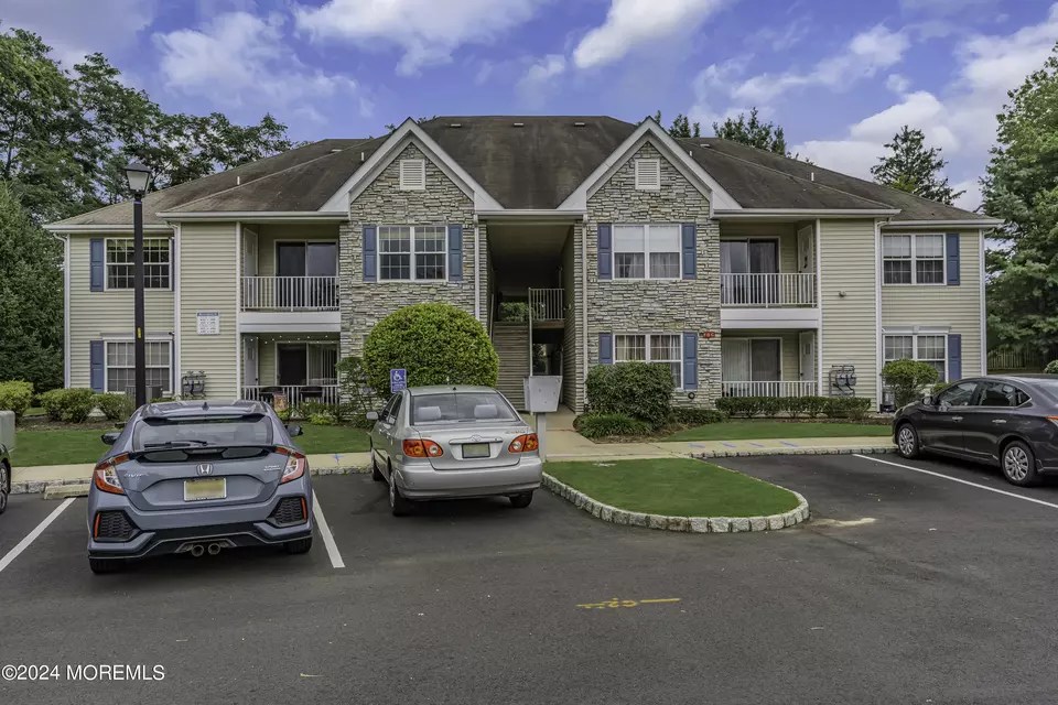 610 Wedgewood Cir, Belford, NJ 07718 22 Photos Movoto