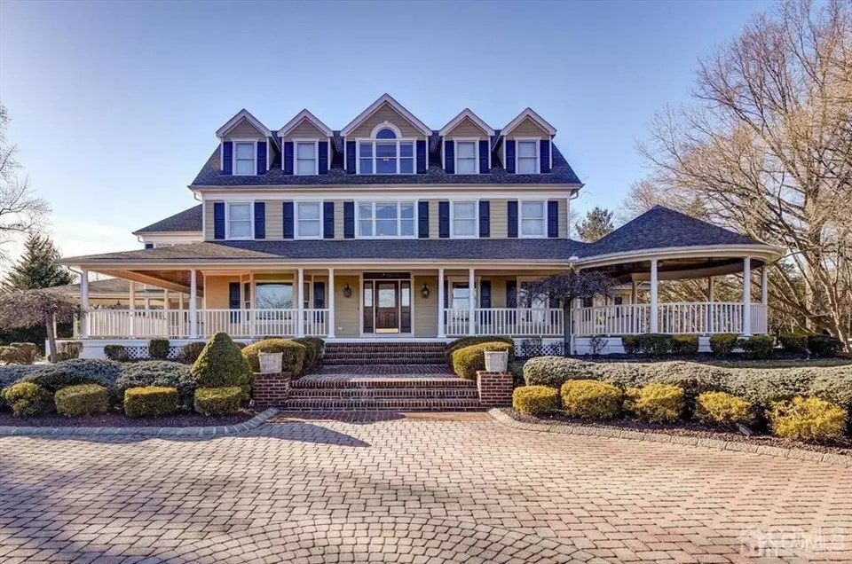 87 Middletown Rd, Holmdel, NJ 07733 39 Photos Movoto