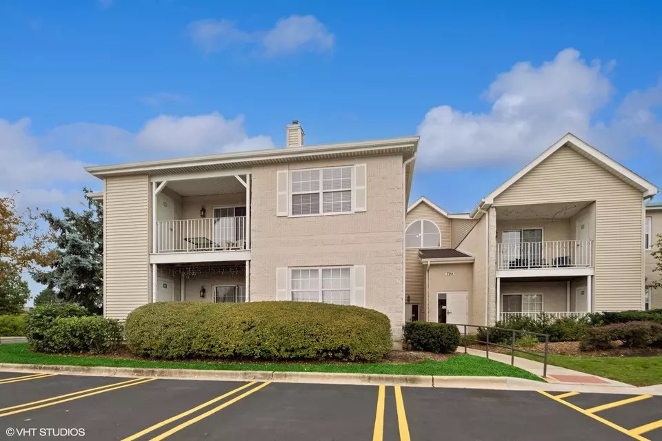 794 N Gary Ave 102, Carol Stream, IL 60188 25 Photos Movoto