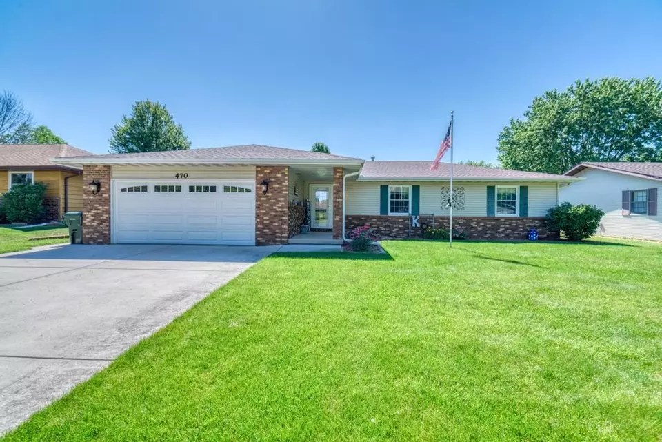 470 N Irving St, Coal City, IL 60416 26 Photos Movoto