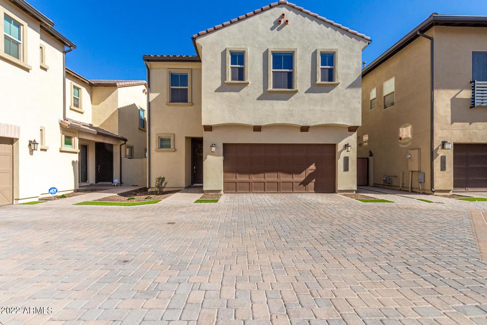 1685 S Follett Way, Gilbert, AZ 85295 34 Photos MLS