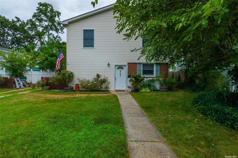 443 Argyle Rd, East Meadow, NY 11554 1 photo MLS 3339735 Movoto