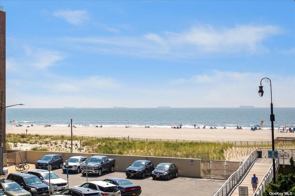 25 Neptune Blvd 2S, Long Beach, NY 11561 1 photo MLS 3340090 Movoto