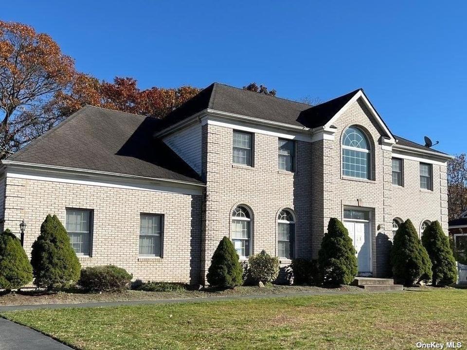 15 Hamilton Pl, Lake Grove, NY 11755 15 Photos Movoto