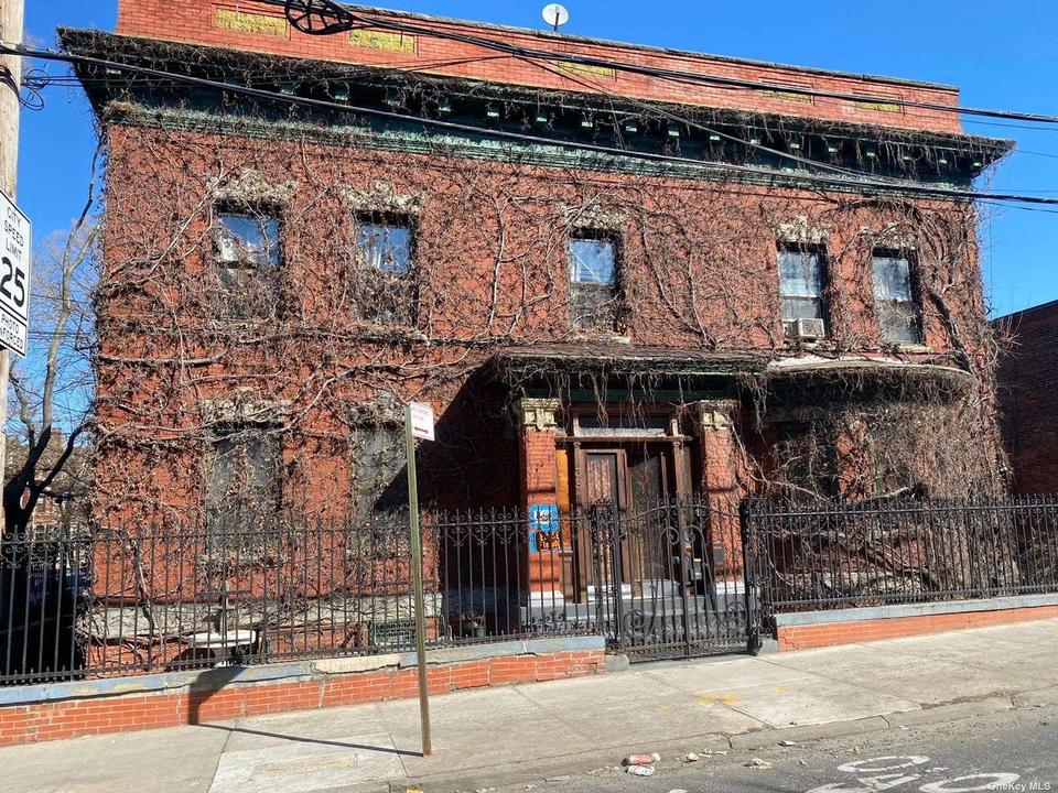 381 E 165th St, Bronx, NY 10456 13 Photos MLS 3445962 Movoto