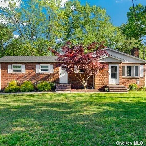 14 Robinson Ave, Medford, NY 11763 1 photo Movoto