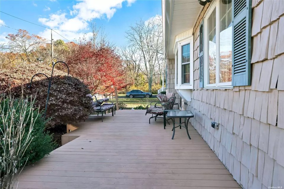 232 Babylon St, Islip Terrace, NY 11752 30 Photos Movoto