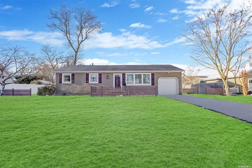 57 Tillotson Ave, Saint James, NY 11780 34 Photos Movoto