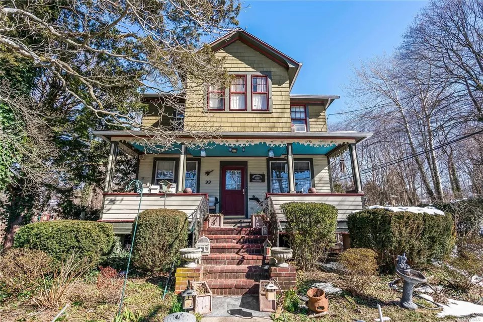 99 Woodhull Rd, Huntington, NY 11743 30 Photos Movoto