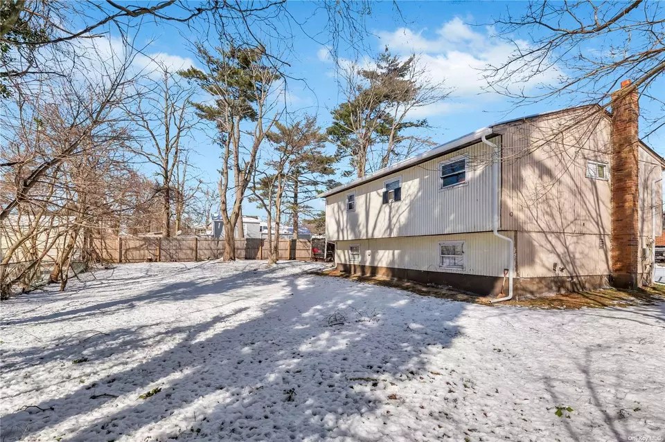 106 N 21st St, Wheatley Heights, NY 11798 13 Photos Movoto