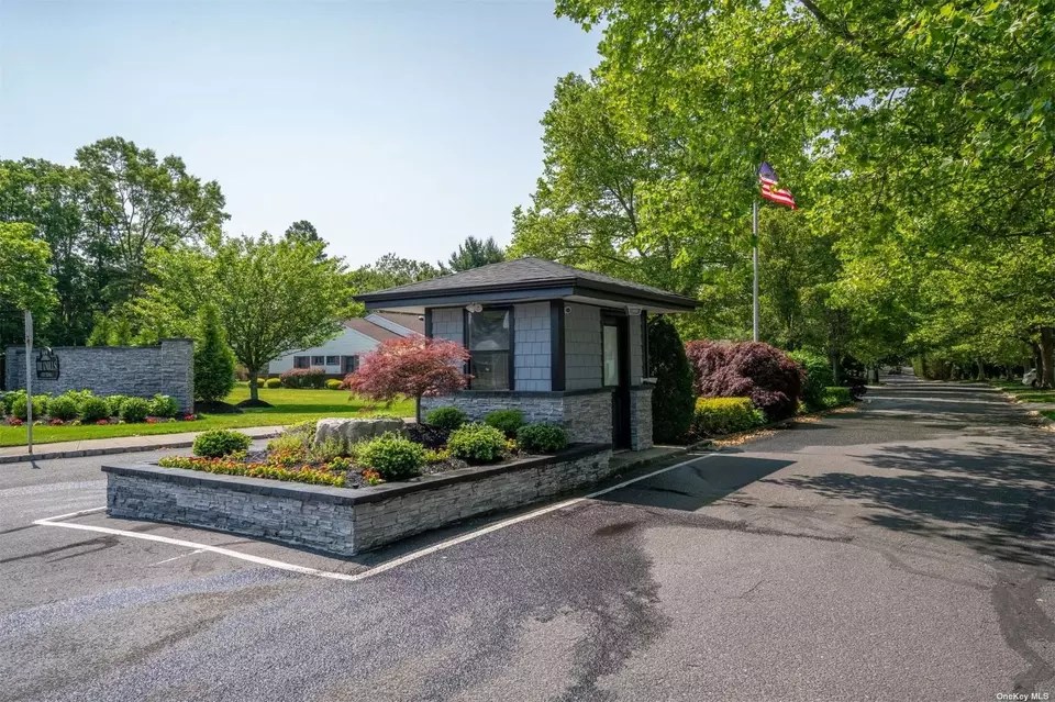 27 Knolls Dr 27, Stony Brook, NY 11790 34 Photos Movoto