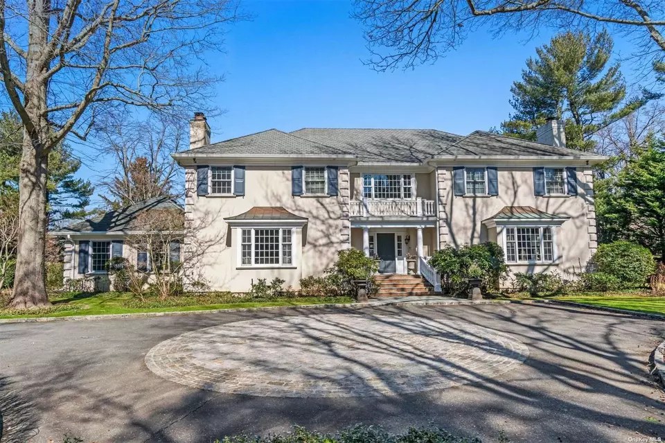 12 Locust Ln, Brookville, NY 11545 24 Photos Movoto