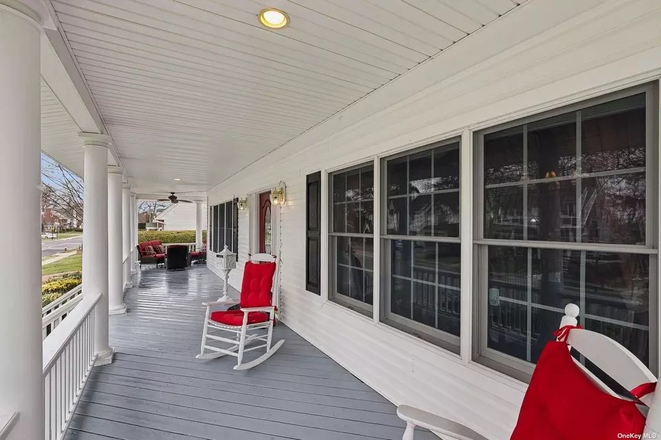 15 Roxbury Rd, Garden City, NY 11530 36 Photos Movoto