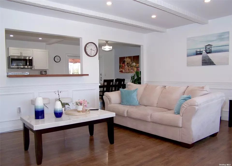 2788 River Rd, Calverton, NY 11933 20 Photos Movoto